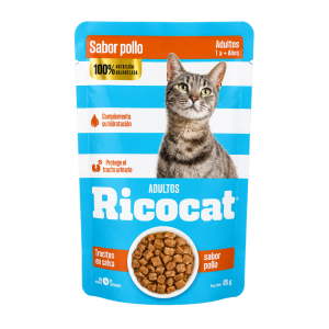 TROCITOS EN SALSA SABOR POLLO PARA ADULTOS RICOCAT 85GR